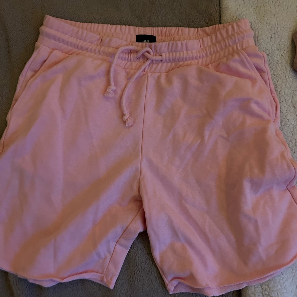 H&M Pink sweatshorts